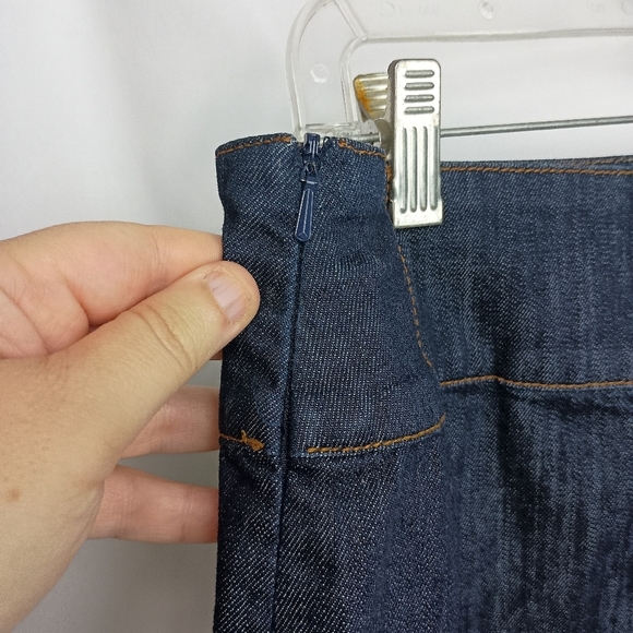 WHITE HOUSE BLACK MARKET Blue Denim Pencil Skirt  (#368) - Picture 7 of 8